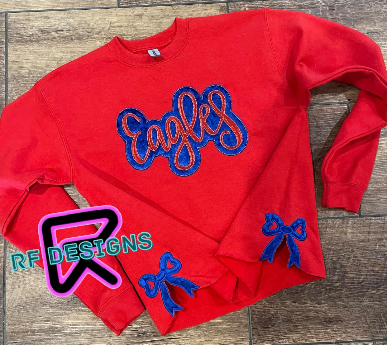 Eagles Crewneck with bow sides